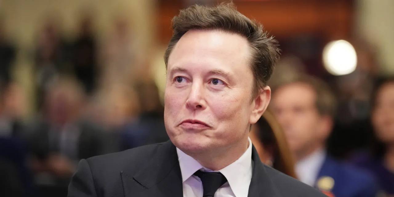 Sahte Elon Musk’a aşık olan 69 yaşındaki kadın dünyanın parasını kaptırdı Sahte Elon Musk’a aşık olan 69 yaşındaki kadın dünyanın parasını kaptırdı